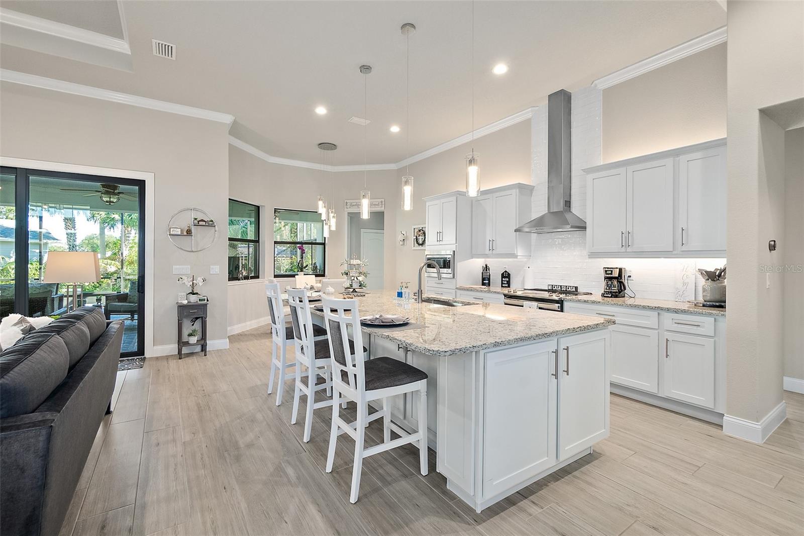 SEASIDE LANDINGS - Residential