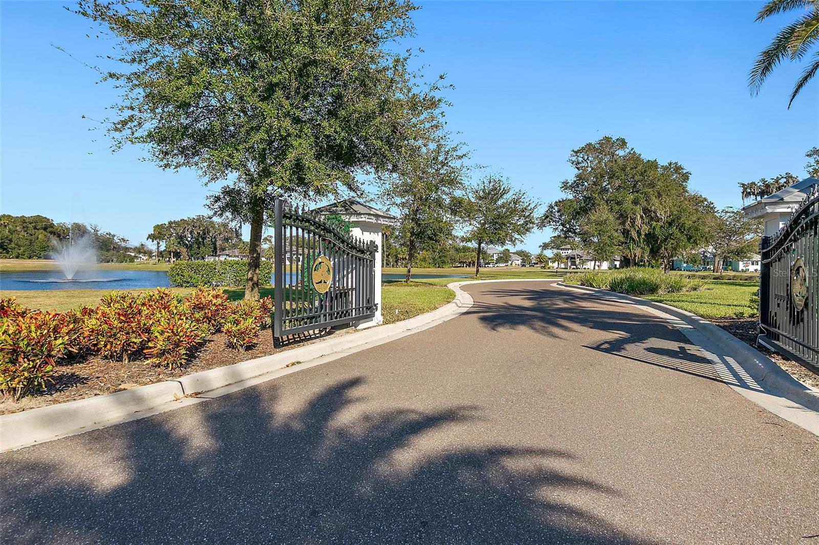 SEASIDE LANDINGS - Residential