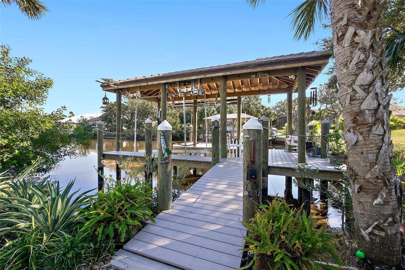 SEASIDE LANDINGS - Residential