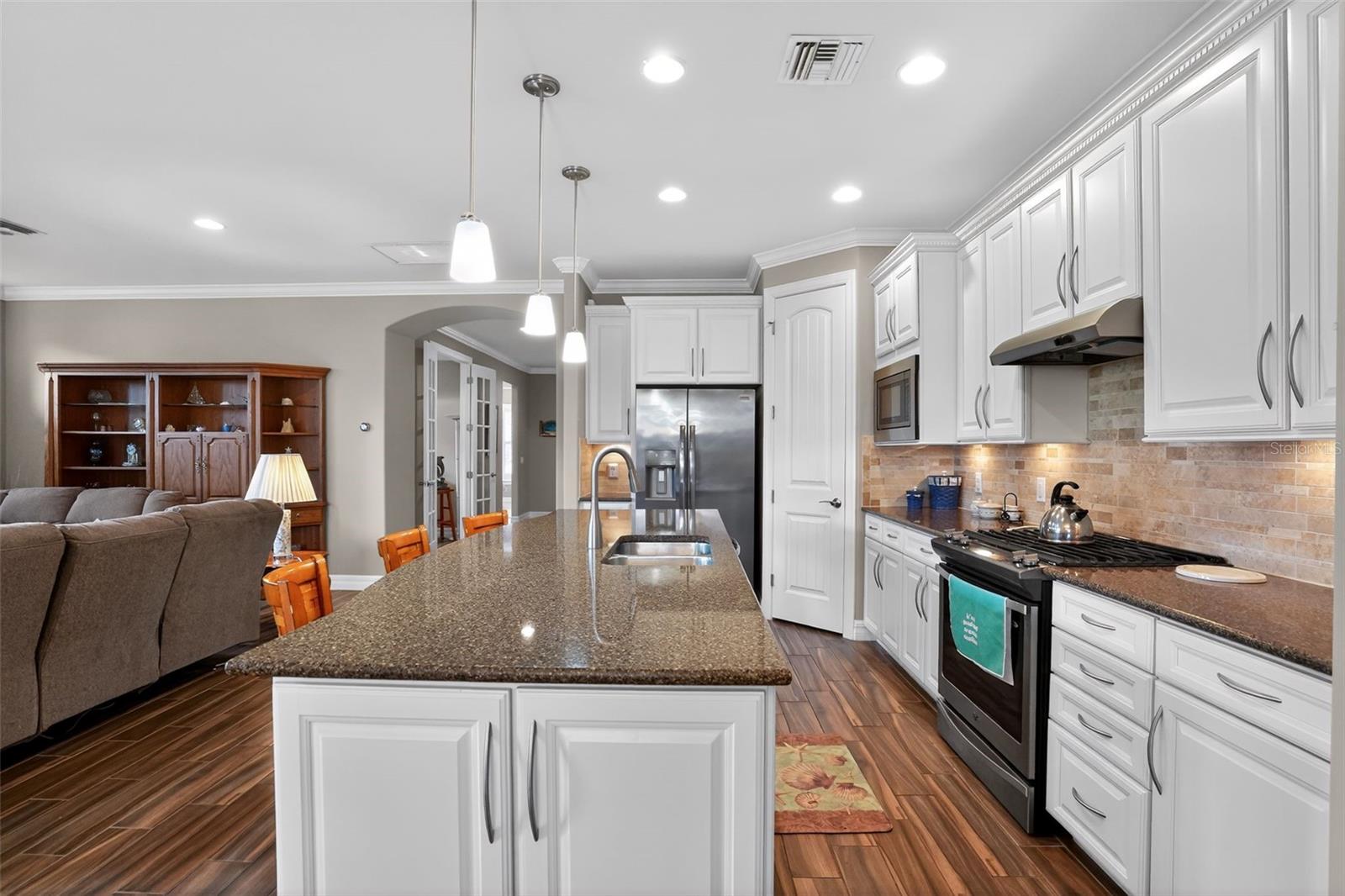 SANDHILL PRESERVE - Residential