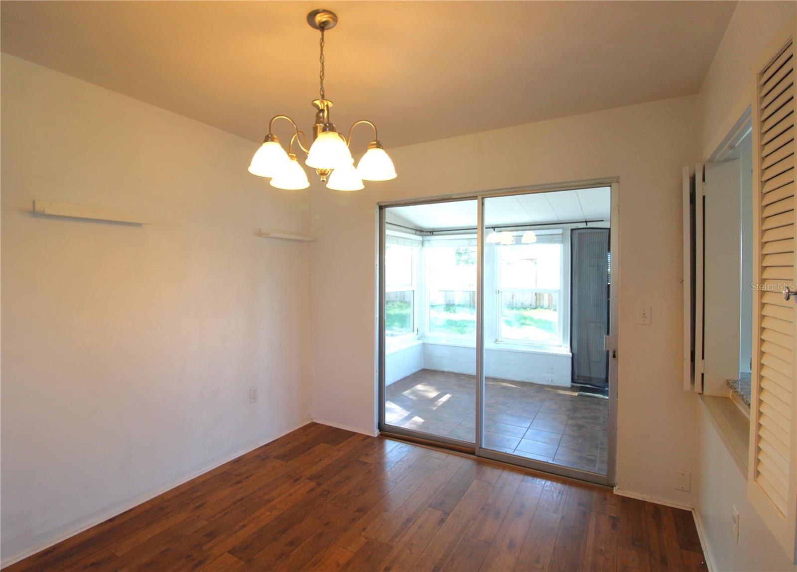 VENICE GARDENS - Residential Lease
