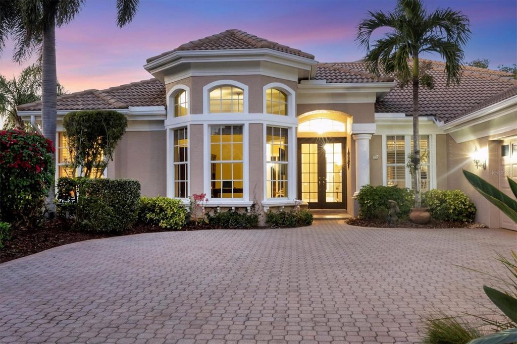 Photo of 7041 Beechmont Terrace, Lakewood Ranch, FL 34202 (MLS # A4664684)
