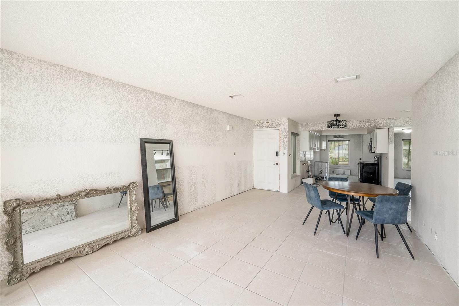 7300 SUNSHINE SKYWAY LANE S 108
