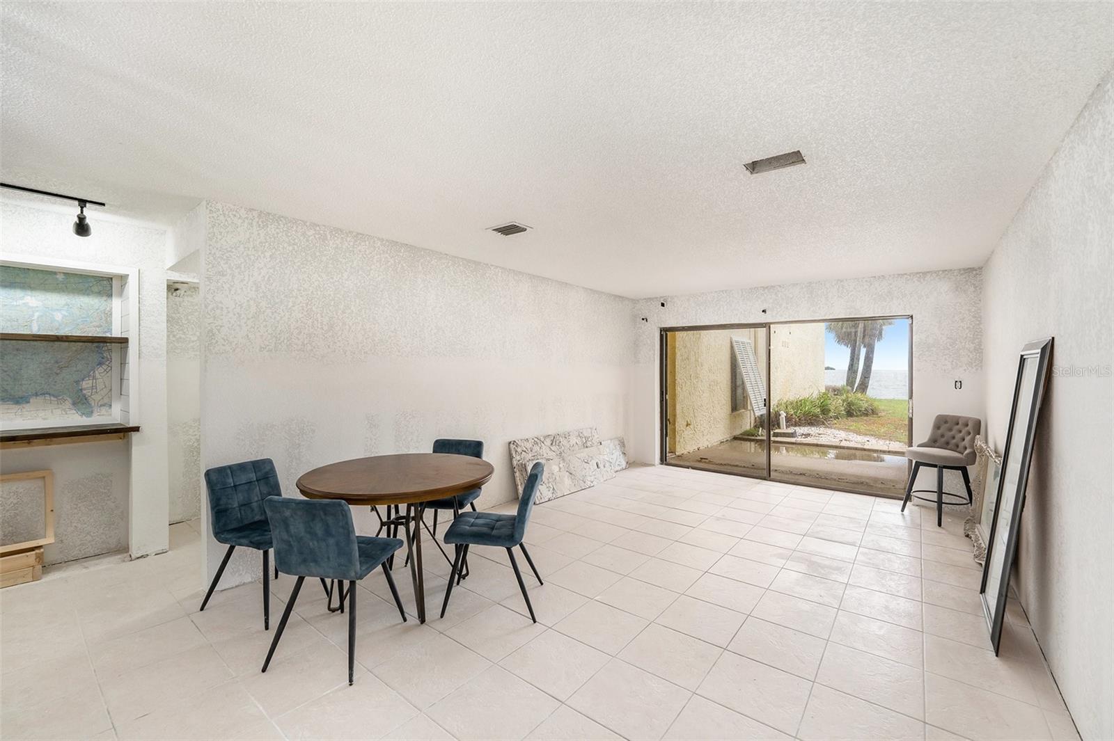 7300 SUNSHINE SKYWAY LANE S 108