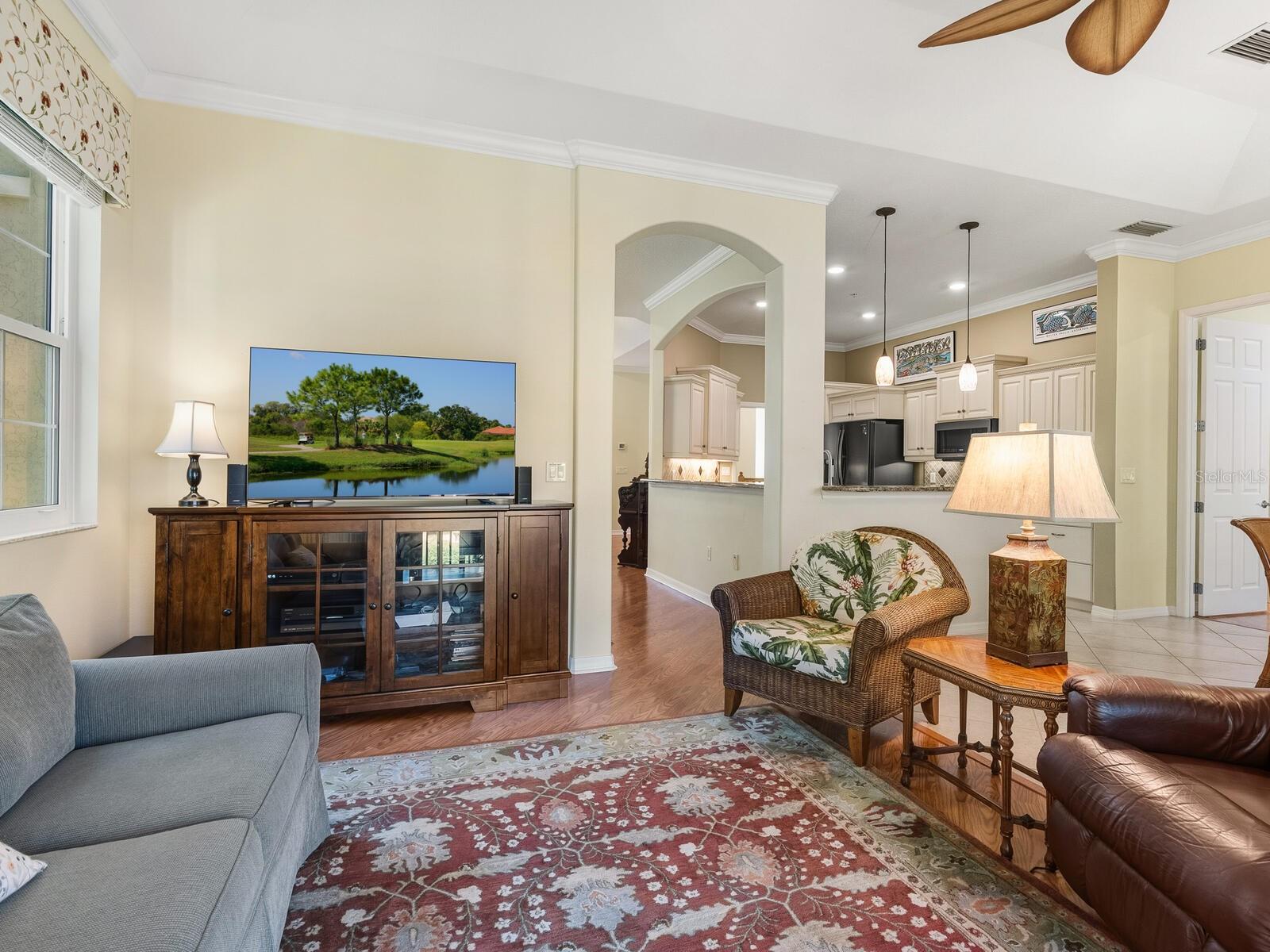 PALMER SQUARE WEST - Residential