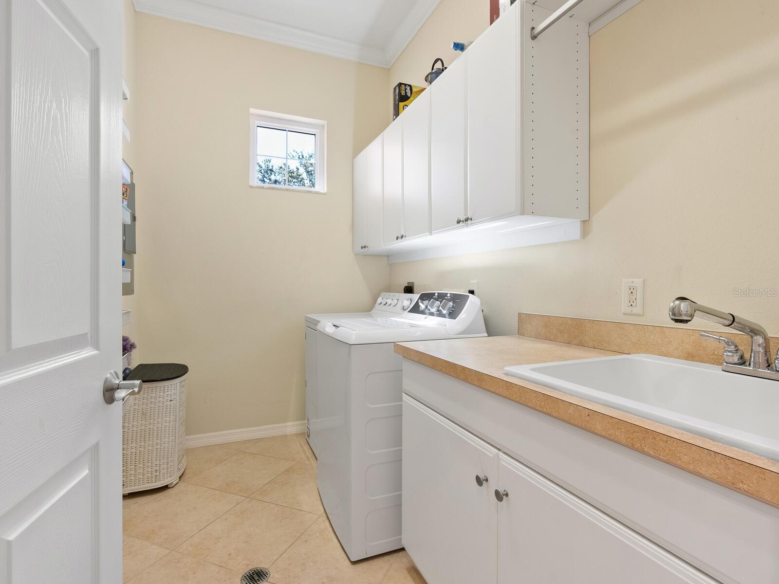 PALMER SQUARE WEST - Residential