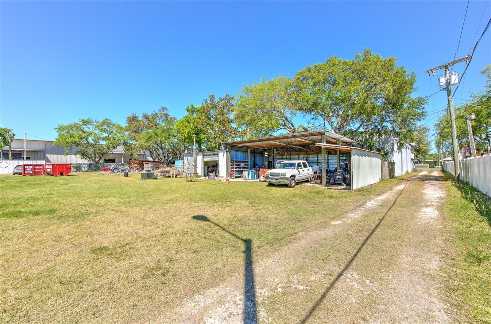 5921 CAUSEWAY BOULEVARD