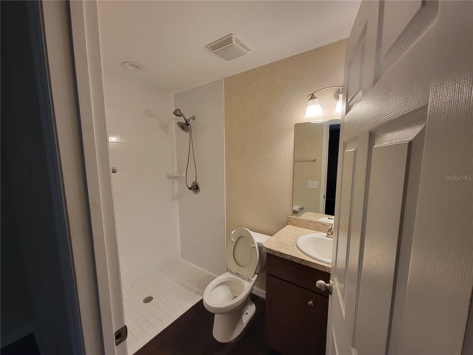 SILVER SPGS SHORES 18 - Residential Lease