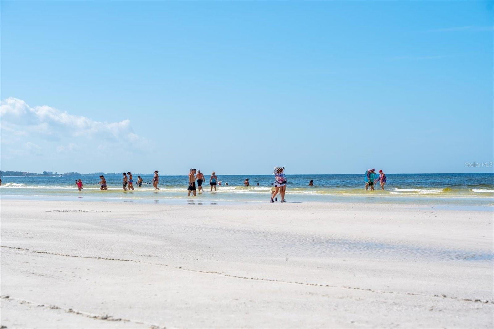 WHITE SANDS VILLAGE - Residential Lease