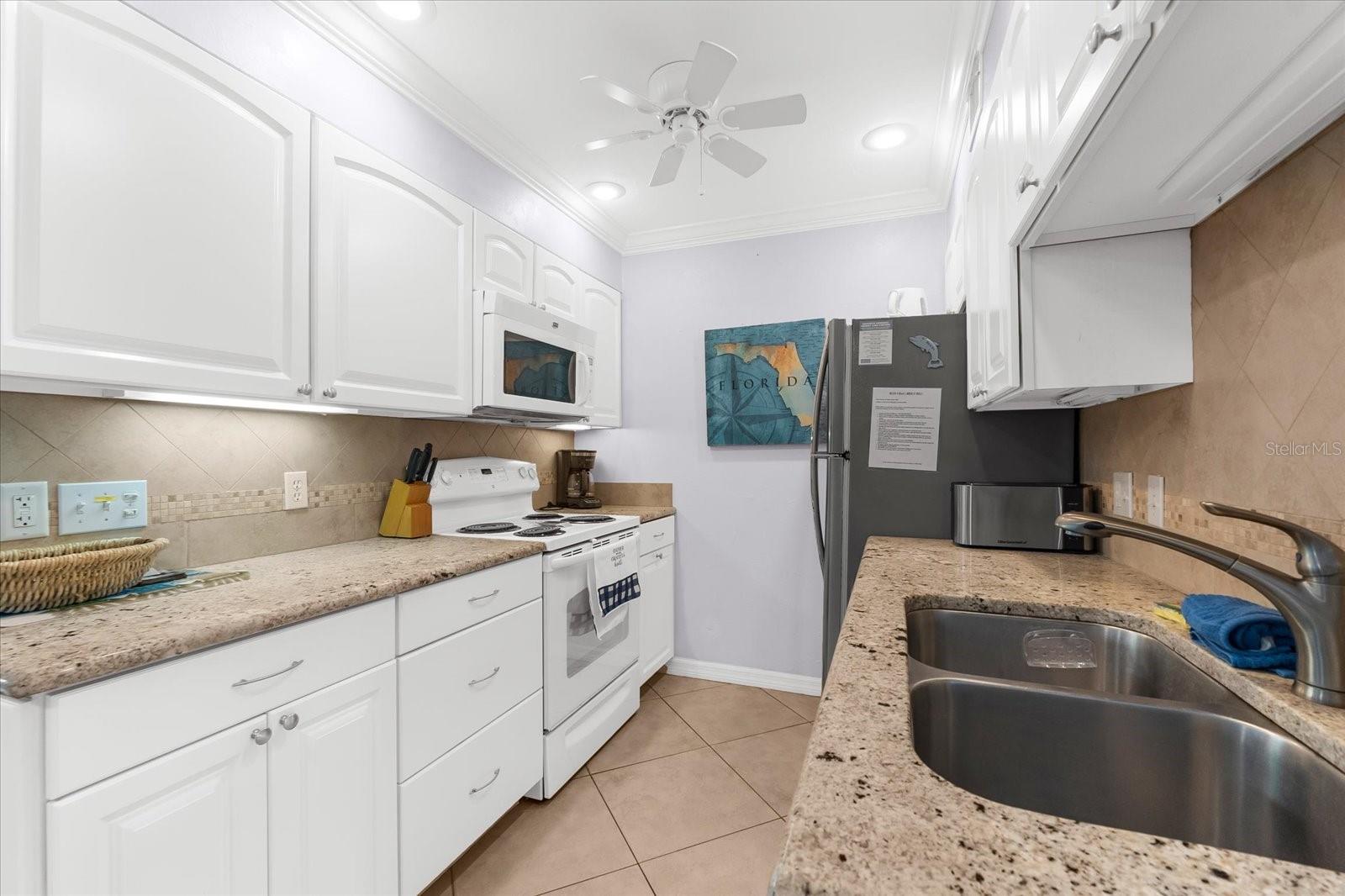 WHITE SANDS VILLAGE - Residential Lease