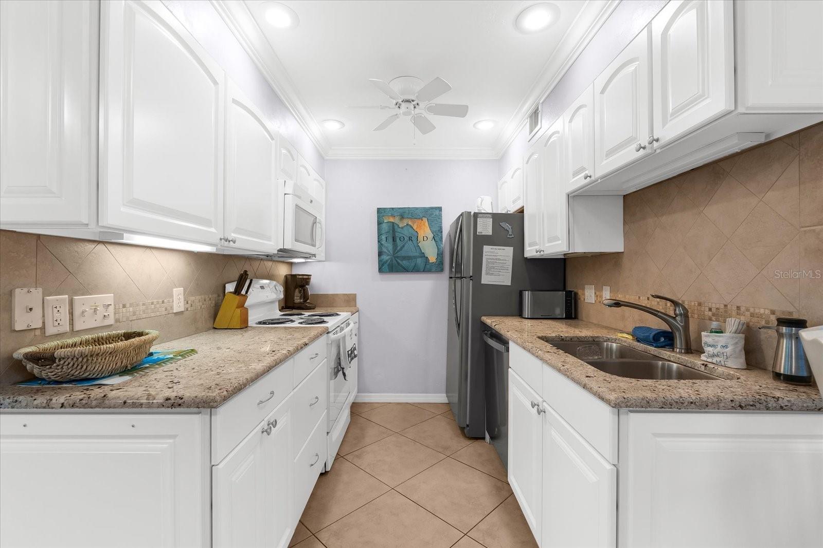 WHITE SANDS VILLAGE - Residential Lease