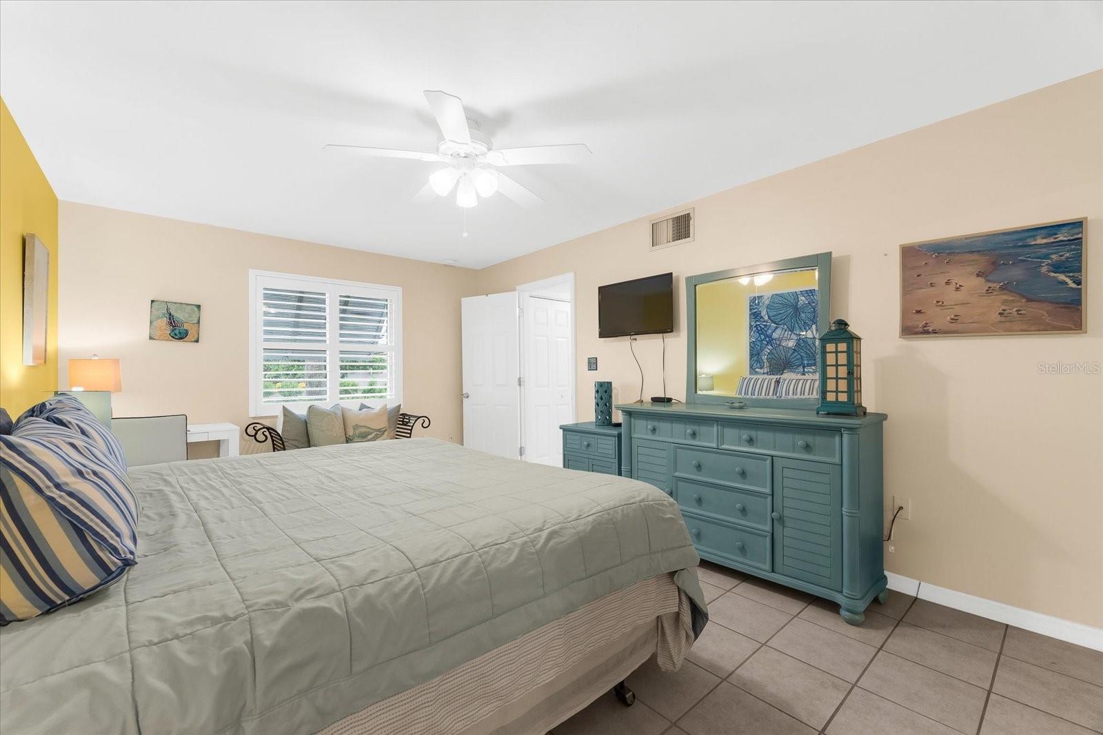 WHITE SANDS VILLAGE - Residential Lease