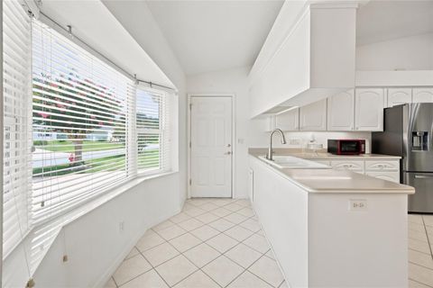 Tiny photo for 27202 Racquet Circle, Leesburg, FL 34748 (MLS # G5114592)
