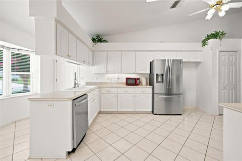 Tiny photo for 27202 Racquet Circle, Leesburg, FL 34748 (MLS # G5114592)