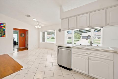 Tiny photo for 27202 Racquet Circle, Leesburg, FL 34748 (MLS # G5114592)