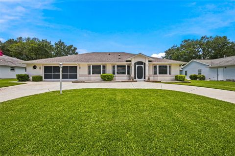 Tiny photo for 27202 Racquet Circle, Leesburg, FL 34748 (MLS # G5114592)