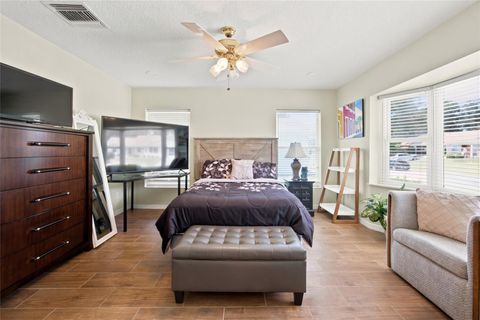 Tiny photo for 27202 Racquet Circle, Leesburg, FL 34748 (MLS # G5114592)