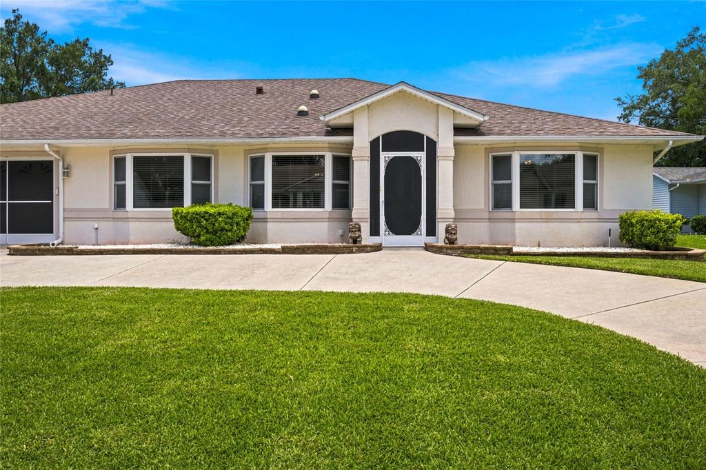 Photo of 27202 Racquet Circle, Leesburg, FL 34748 (MLS # G5114592)