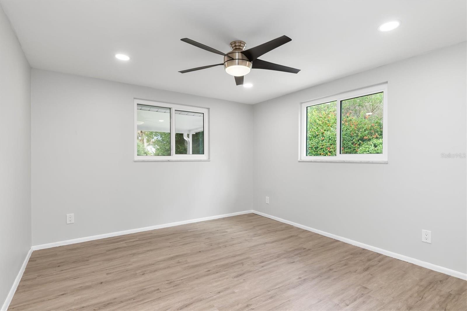 0981 - SOUTH VENICE UNIT 04 - Residential