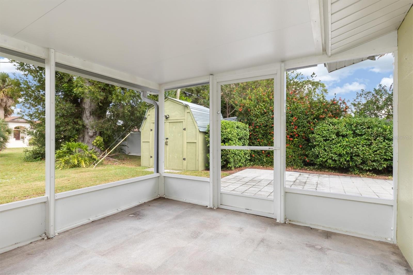 0981 - SOUTH VENICE UNIT 04 - Residential