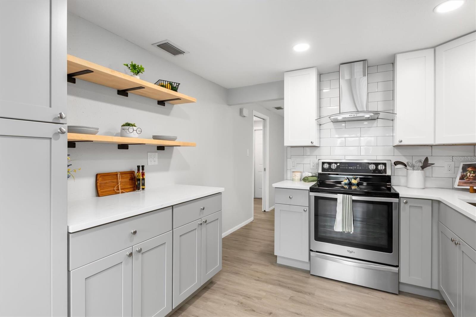 0981 - SOUTH VENICE UNIT 04 - Residential