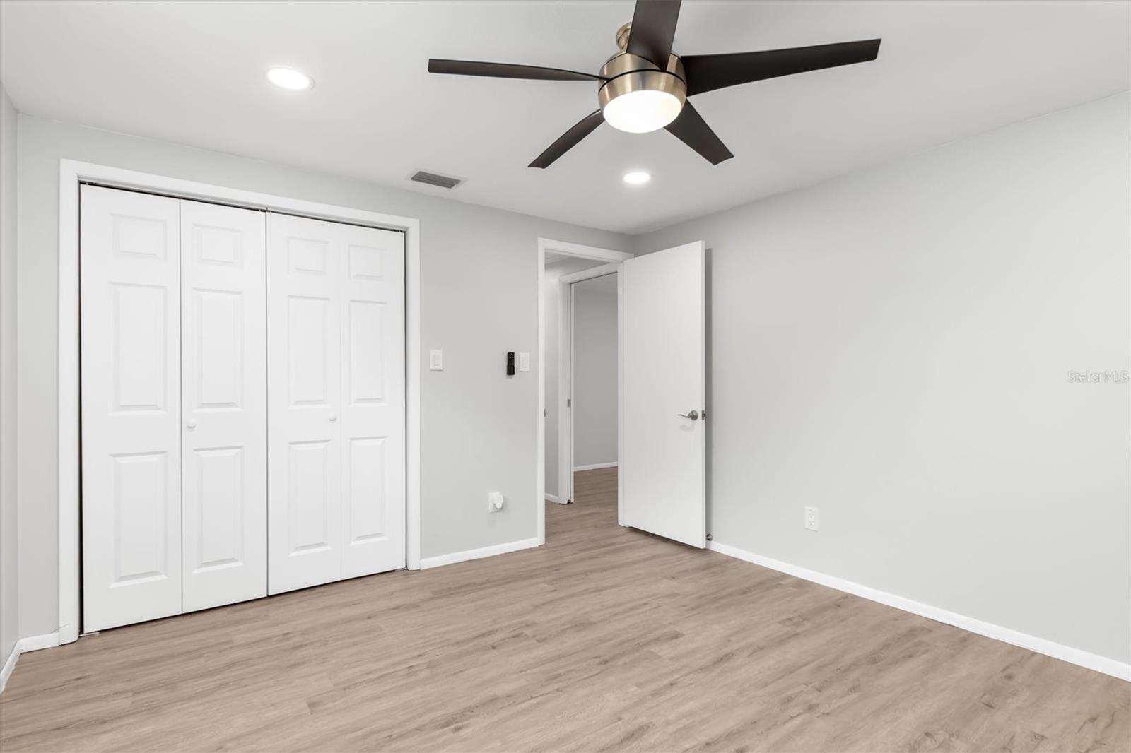 0981 - SOUTH VENICE UNIT 04 - Residential