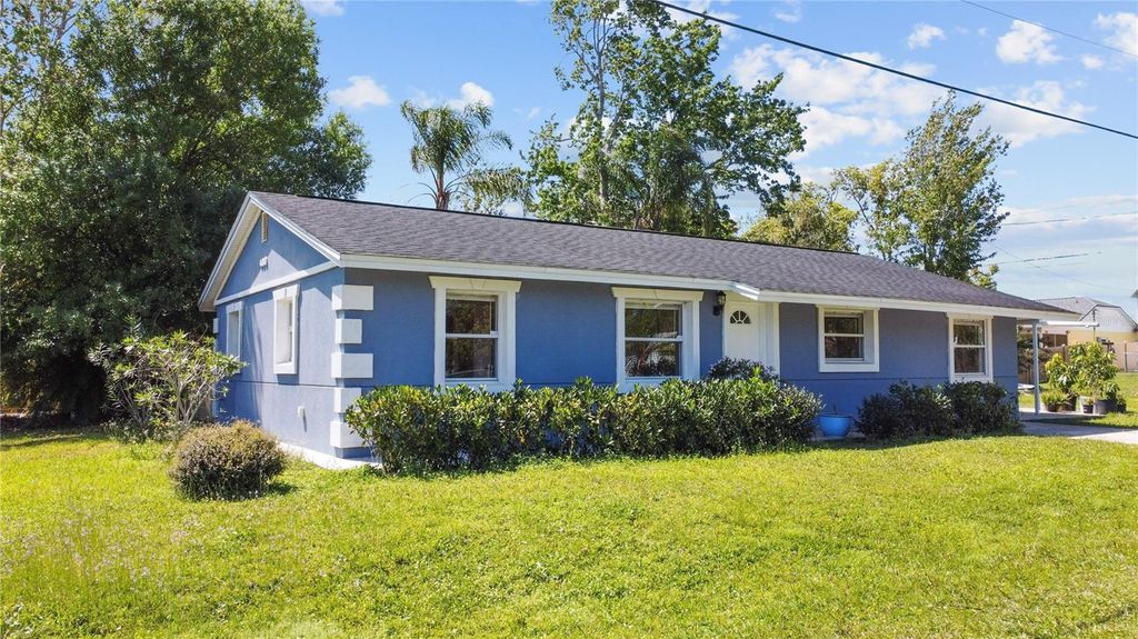 Photo of 400 Montana Avenue, Saint Cloud, FL 34769 (MLS # O6389869)