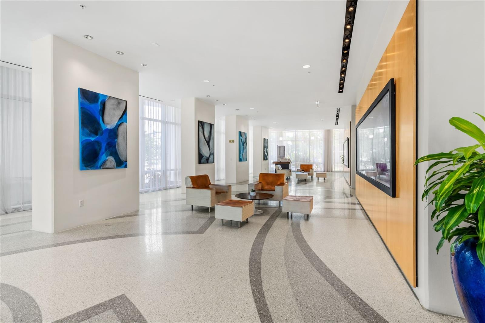 VUE/LK EOLA - Residential