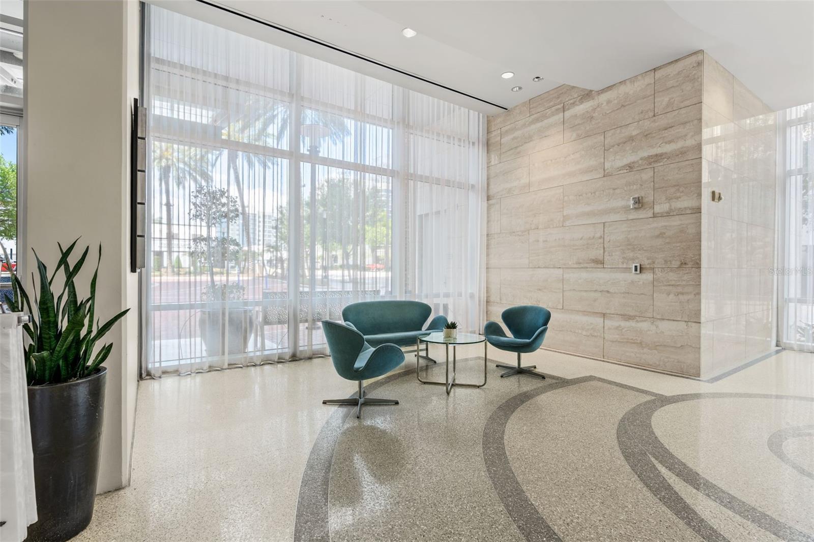 VUE/LK EOLA - Residential