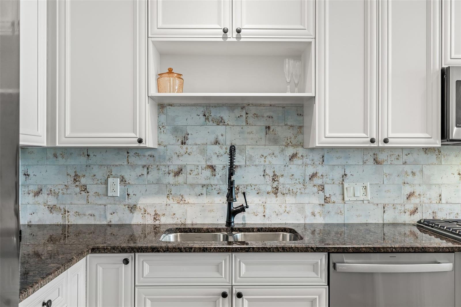 VUE/LK EOLA - Residential