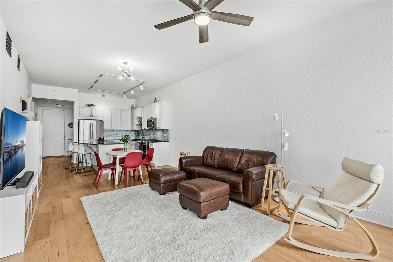 VUE/LK EOLA - Residential