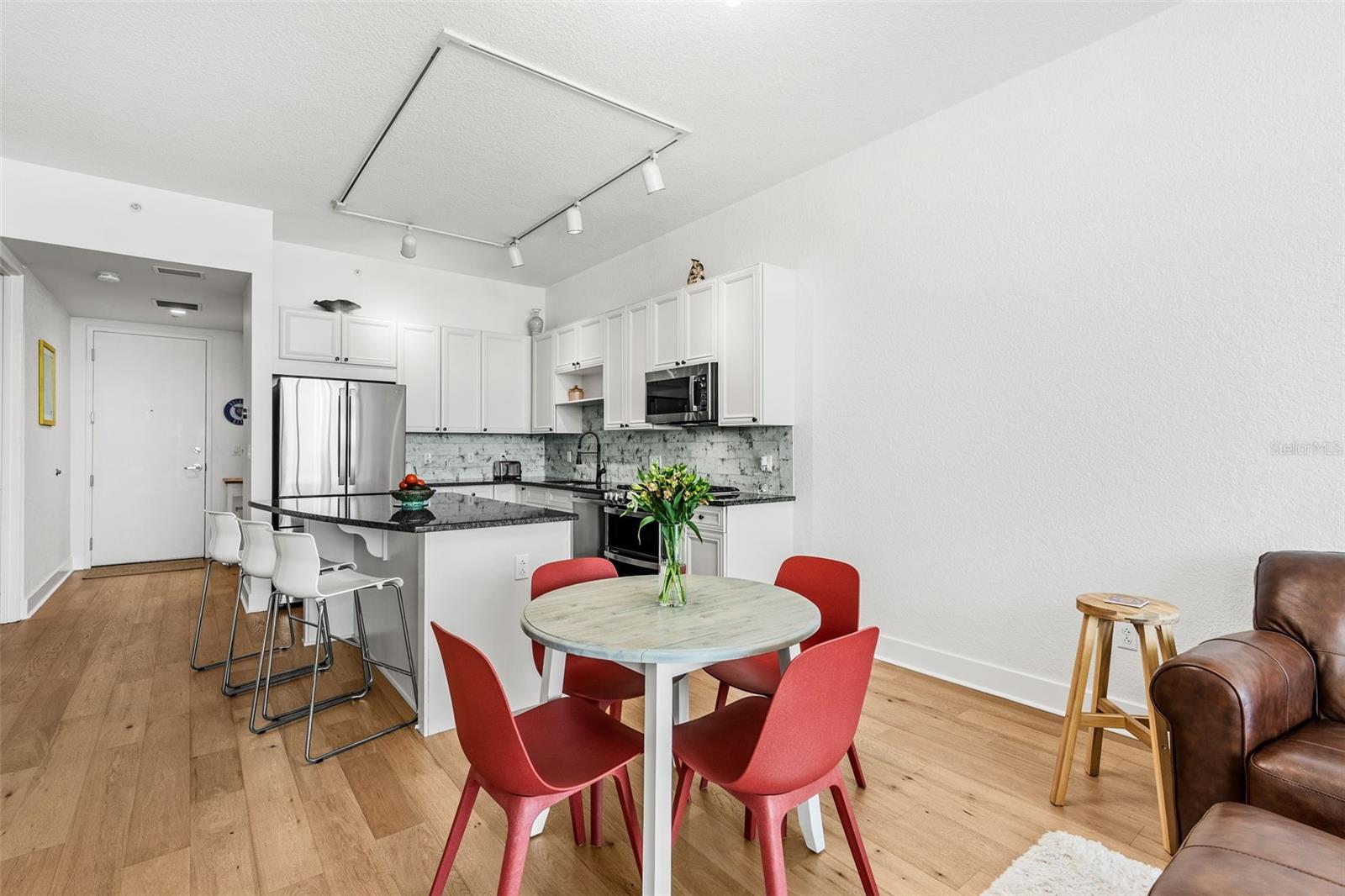 VUE/LK EOLA - Residential