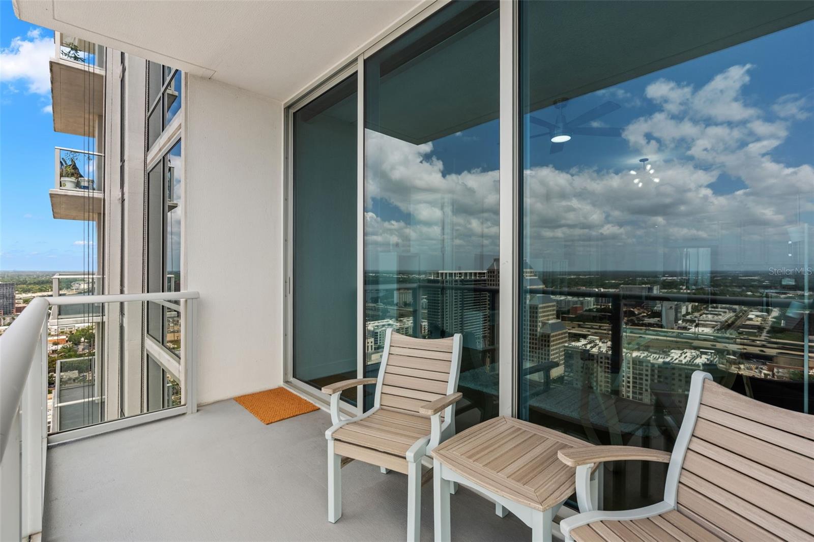 VUE/LK EOLA - Residential