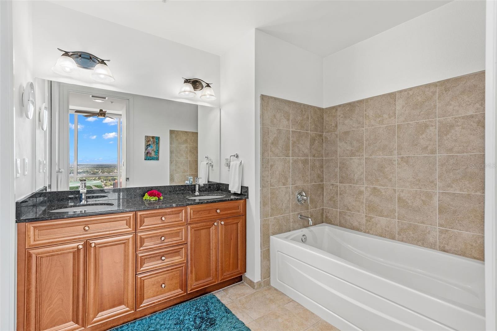 VUE/LK EOLA - Residential