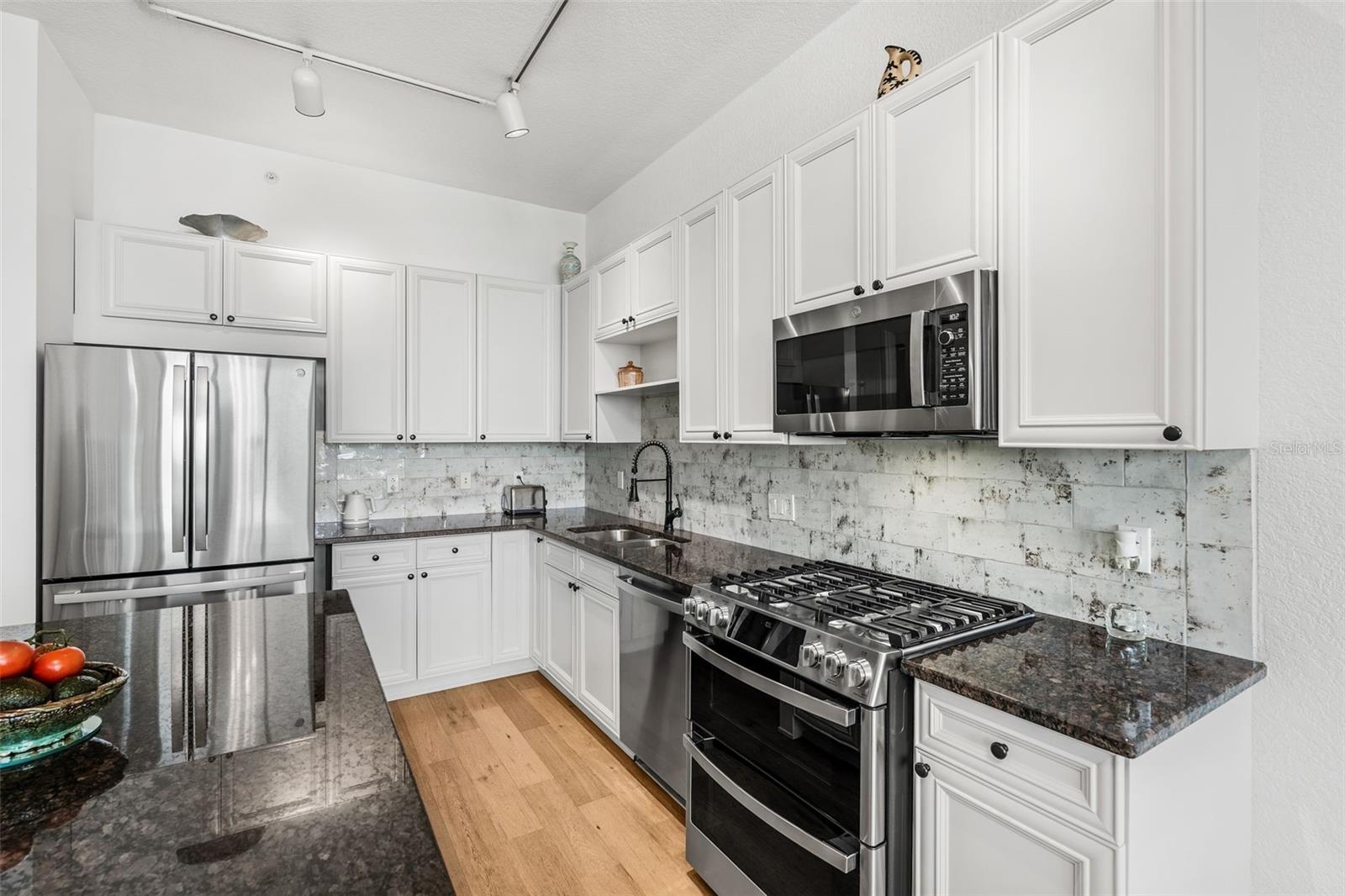 VUE/LK EOLA - Residential