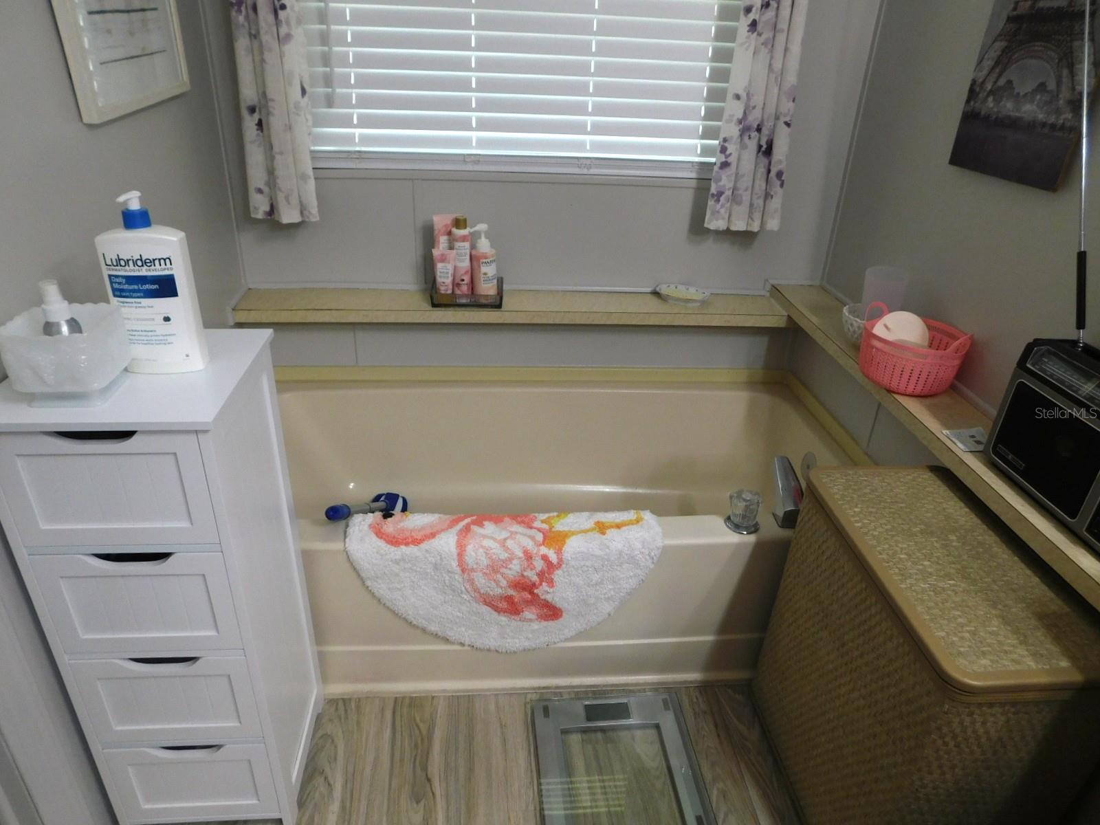 PARADISE ISLAND CO-OP INC - Residential