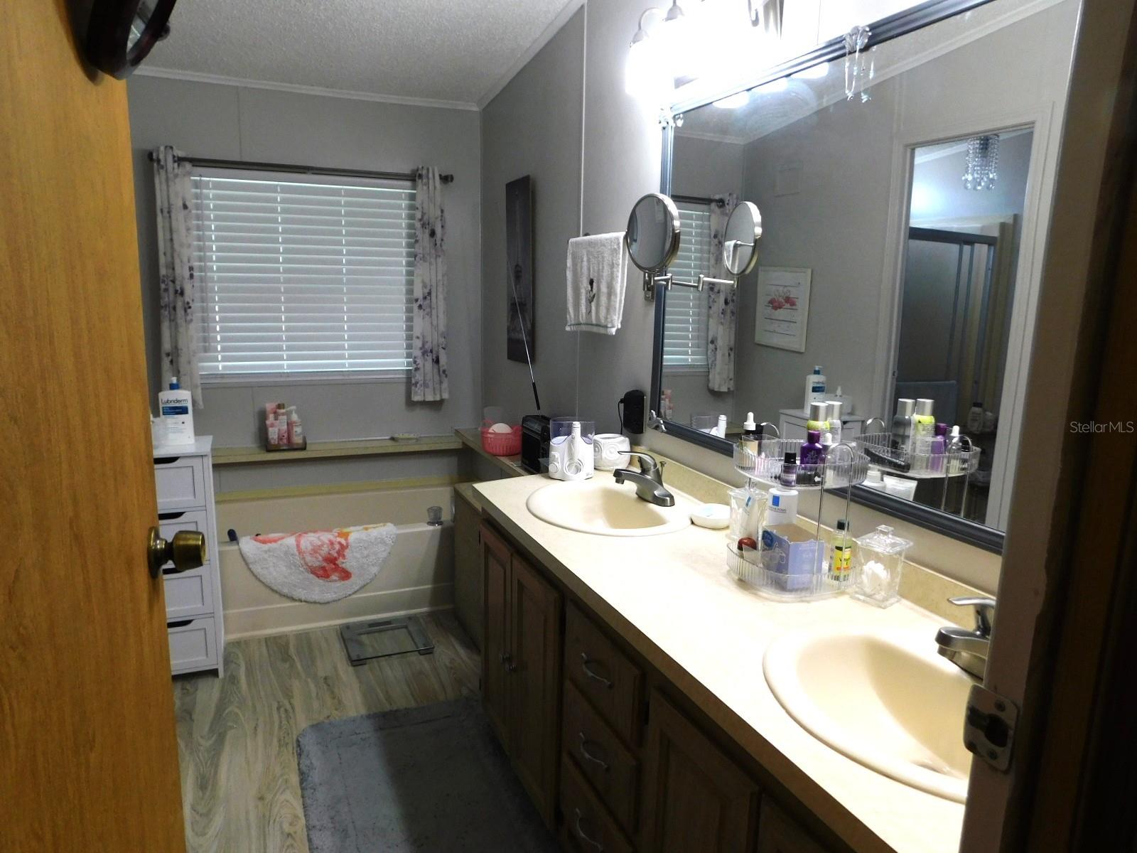 PARADISE ISLAND CO-OP INC - Residential