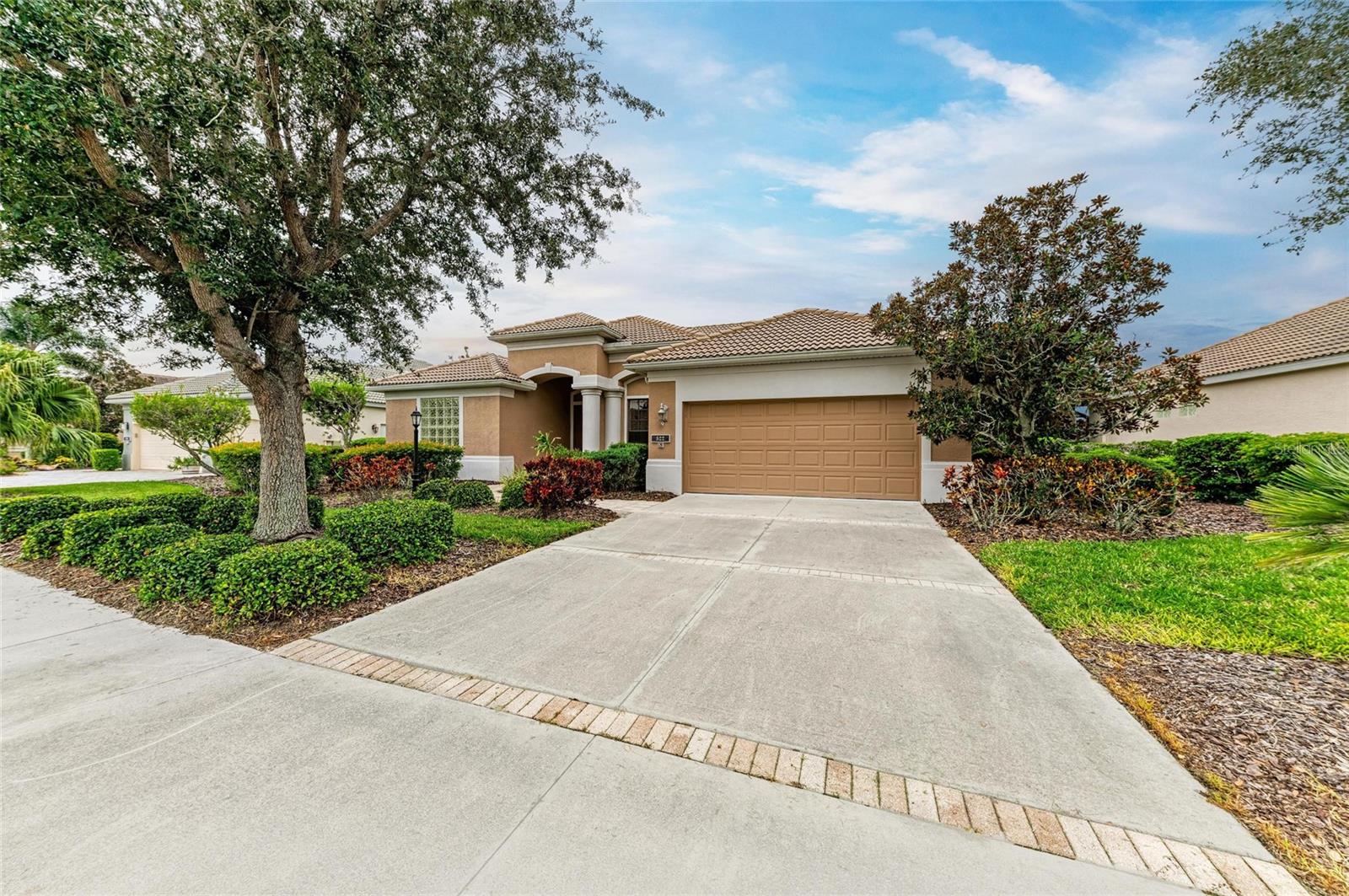 522 LUMINARY BOULEVARD