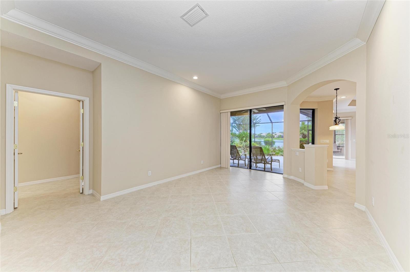 522 LUMINARY BOULEVARD