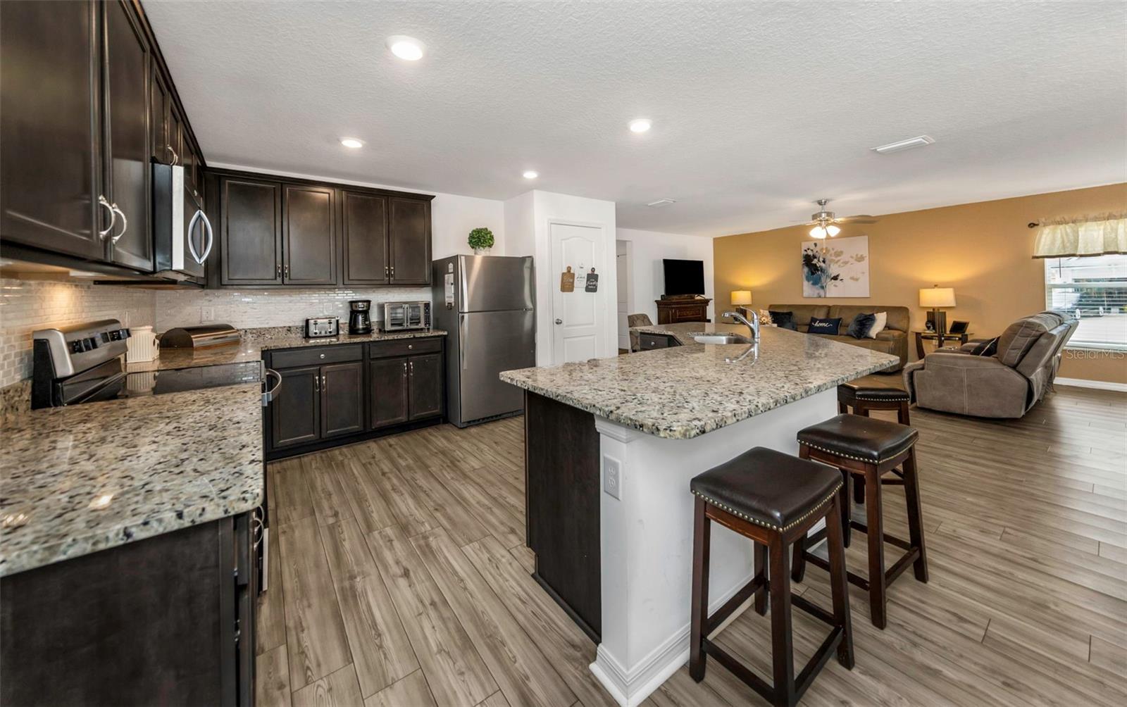 SPRING RIDGE - Residential