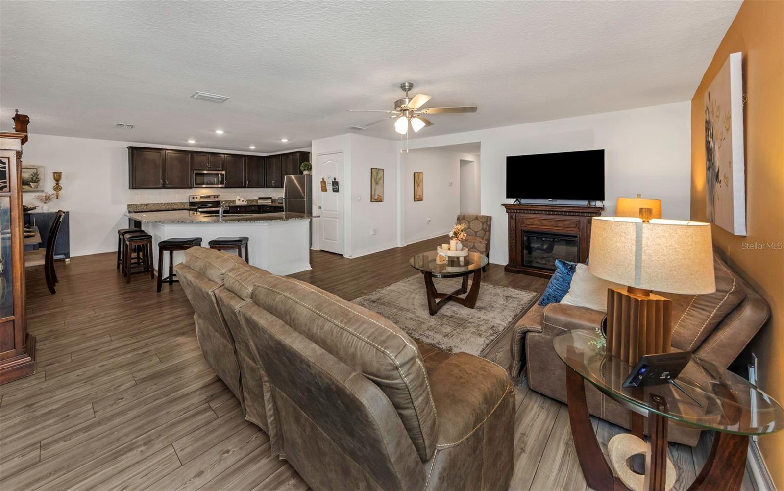 SPRING RIDGE - Residential