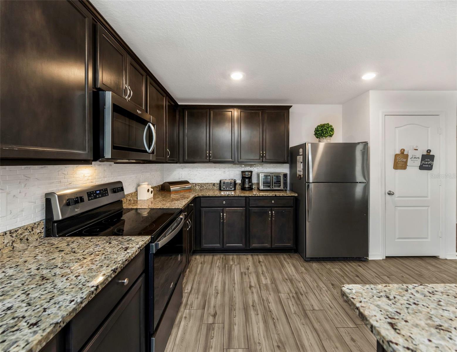 SPRING RIDGE - Residential