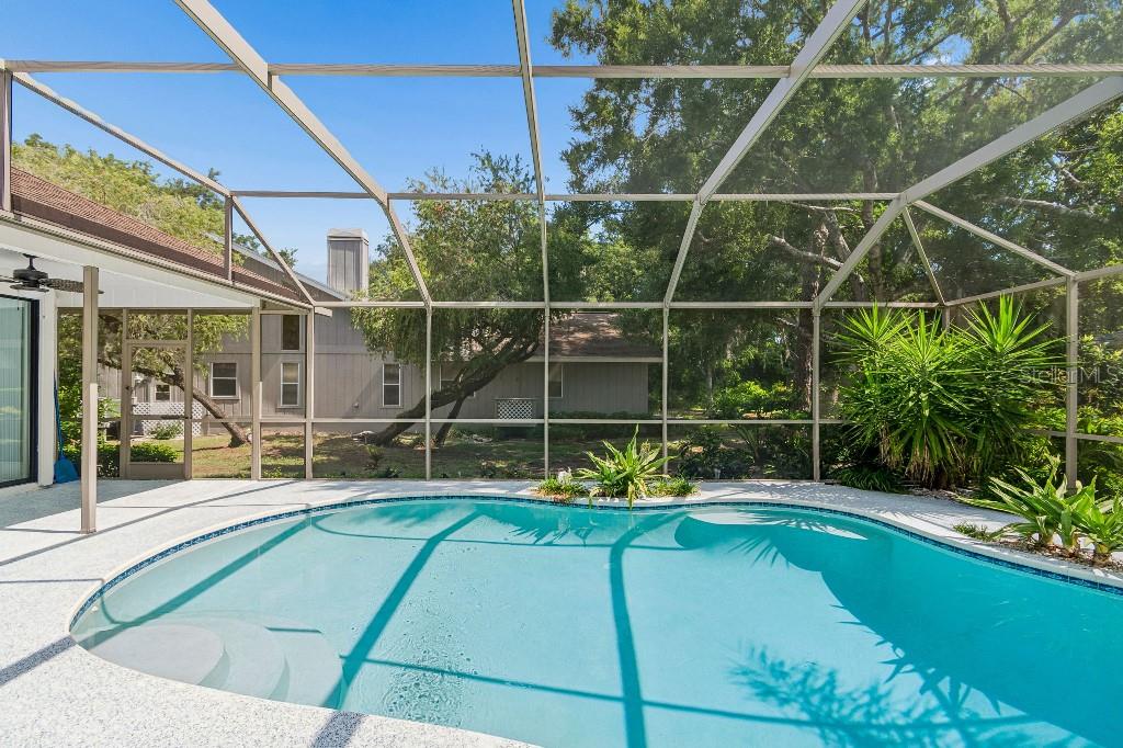 LAKES ESTATES 3 OF SARASOTA - Residential