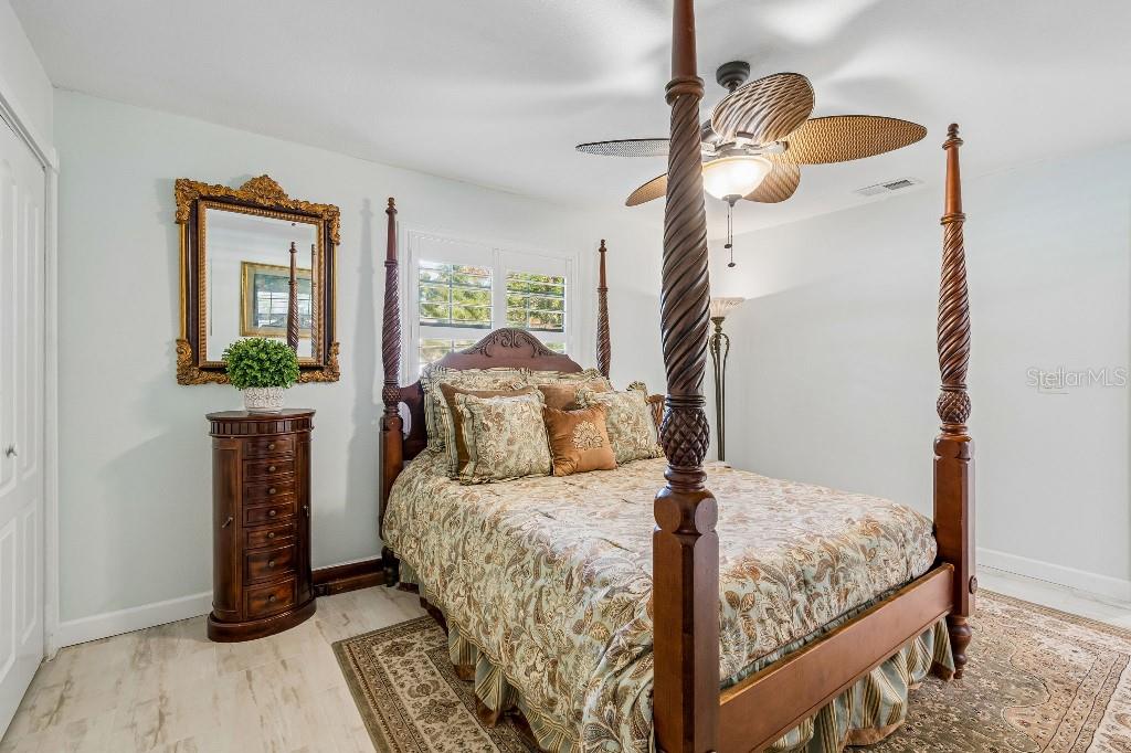 LAKES ESTATES 3 OF SARASOTA - Residential