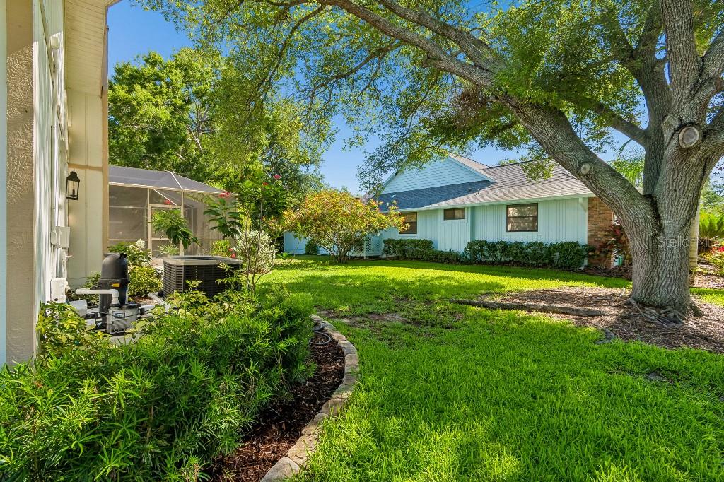 LAKES ESTATES 3 OF SARASOTA - Residential