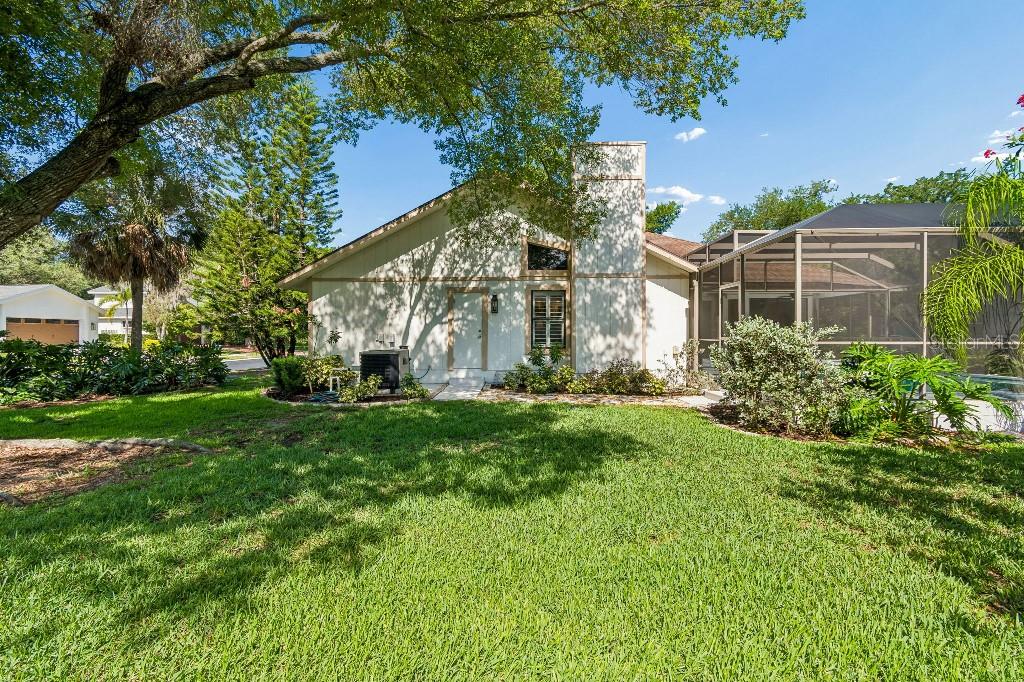 LAKES ESTATES 3 OF SARASOTA - Residential