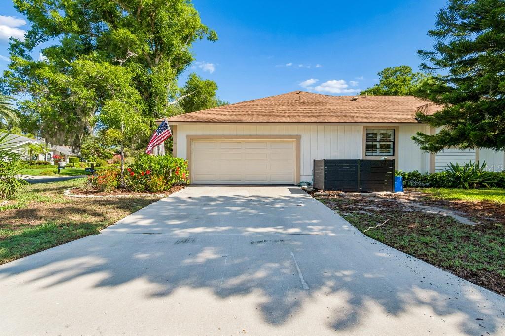 LAKES ESTATES 3 OF SARASOTA - Residential