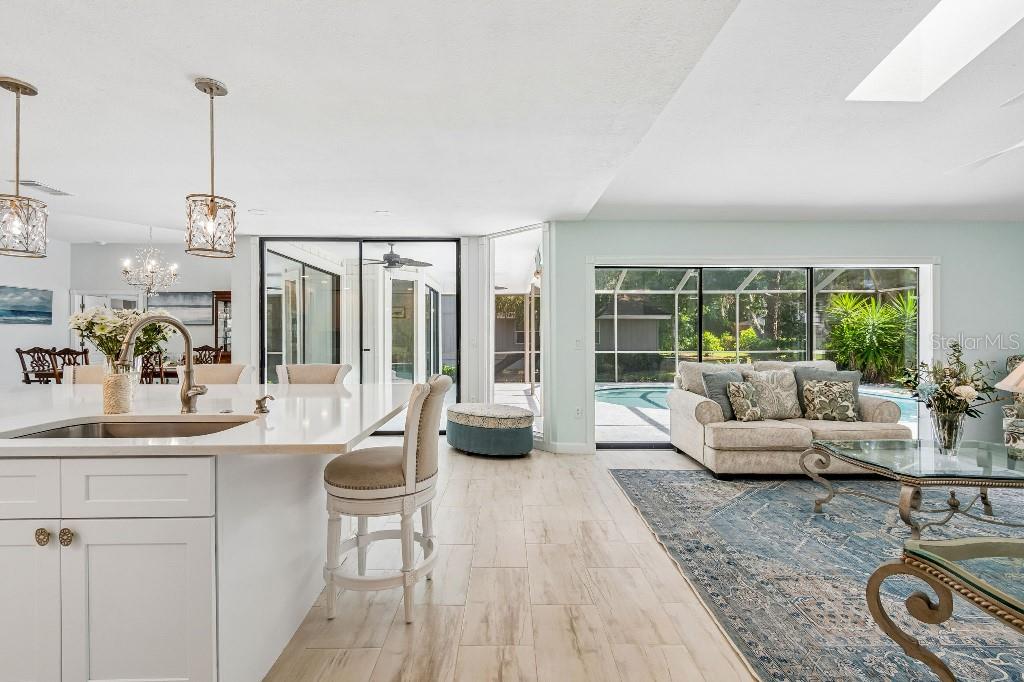 LAKES ESTATES 3 OF SARASOTA - Residential