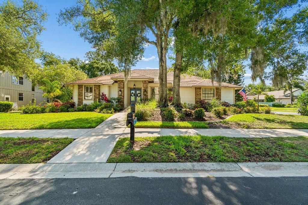 LAKES ESTATES 3 OF SARASOTA - Residential