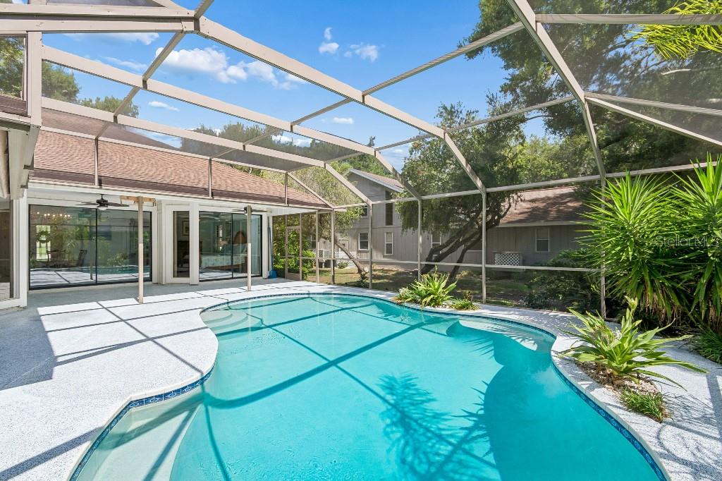 LAKES ESTATES 3 OF SARASOTA - Residential